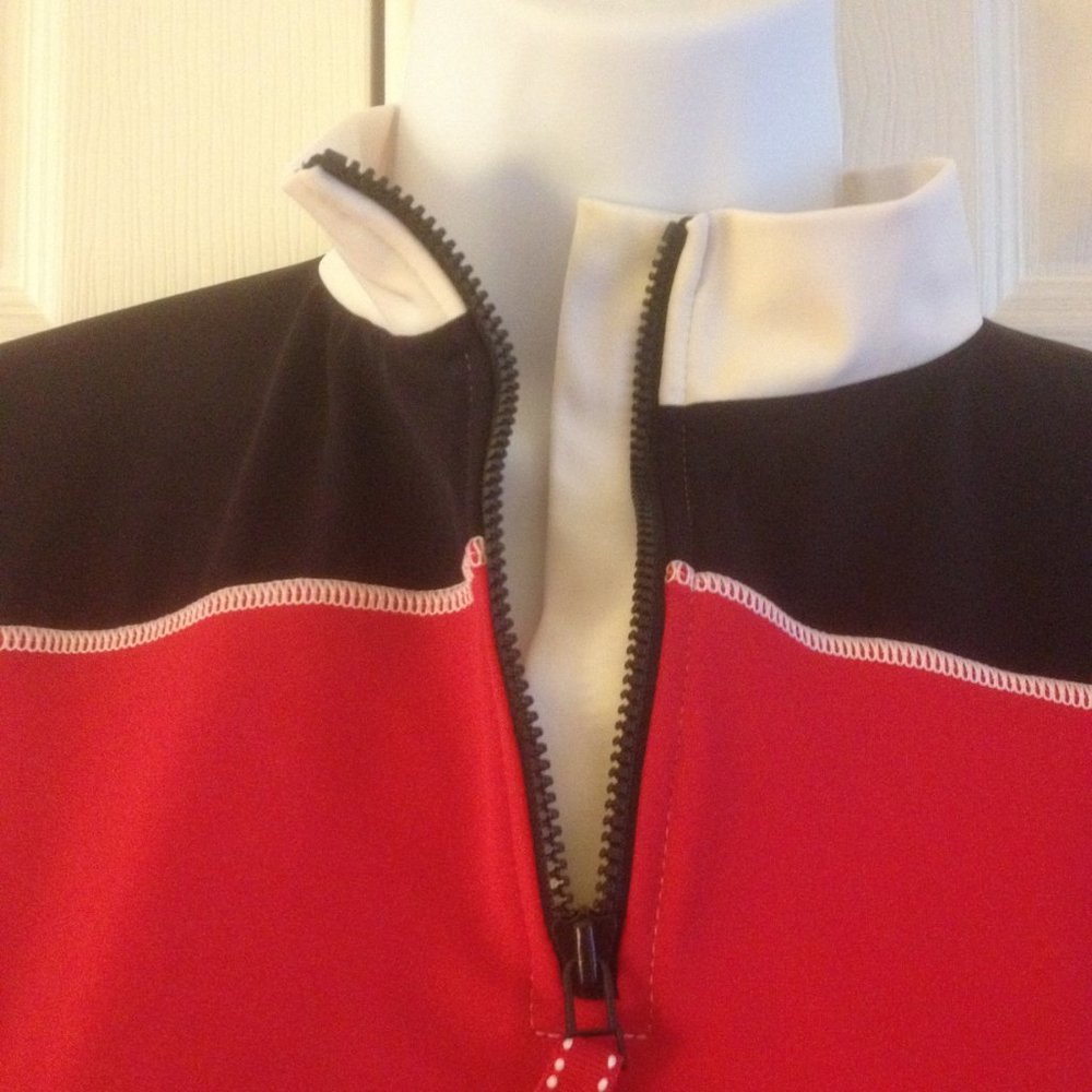 Lands End Red Black White Activewear Sports Top, L